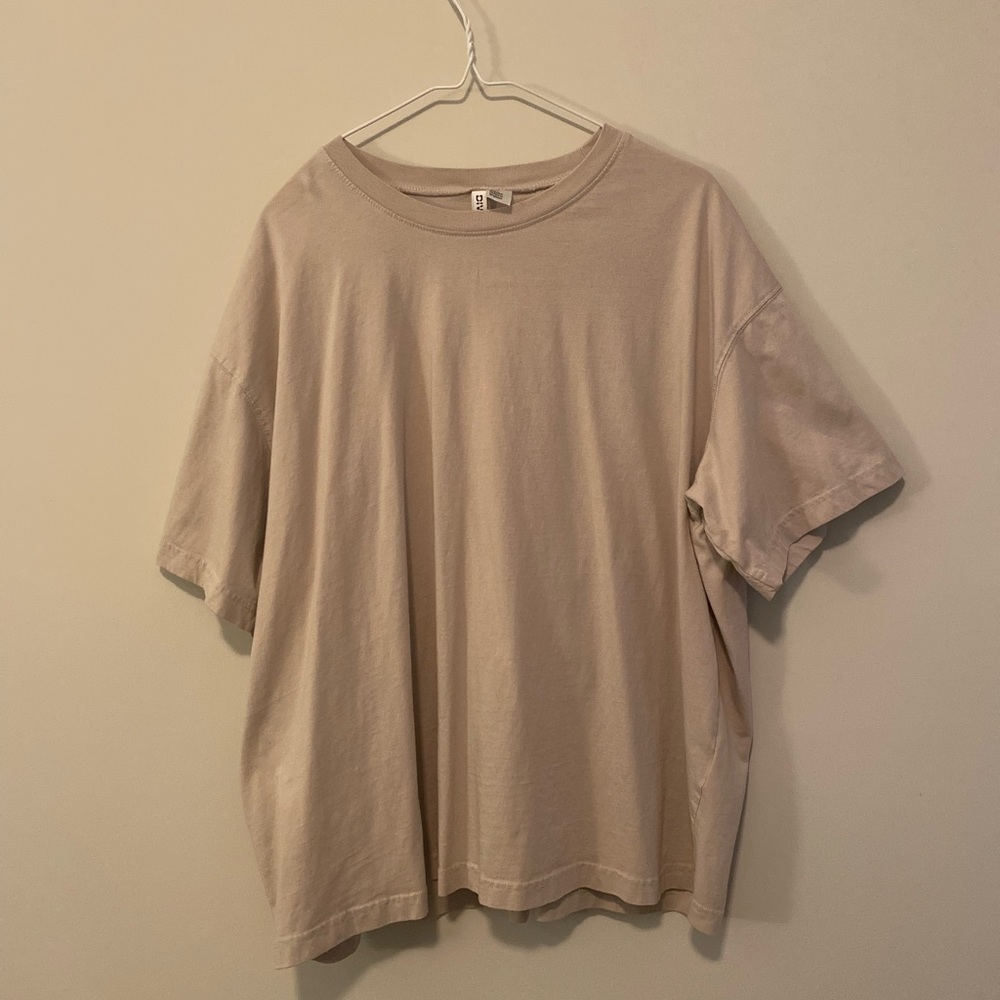 H & M Divided Womens Tee